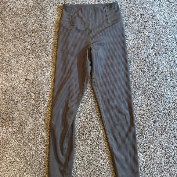 Girlfriend collective leggings - Picture 1 of 3